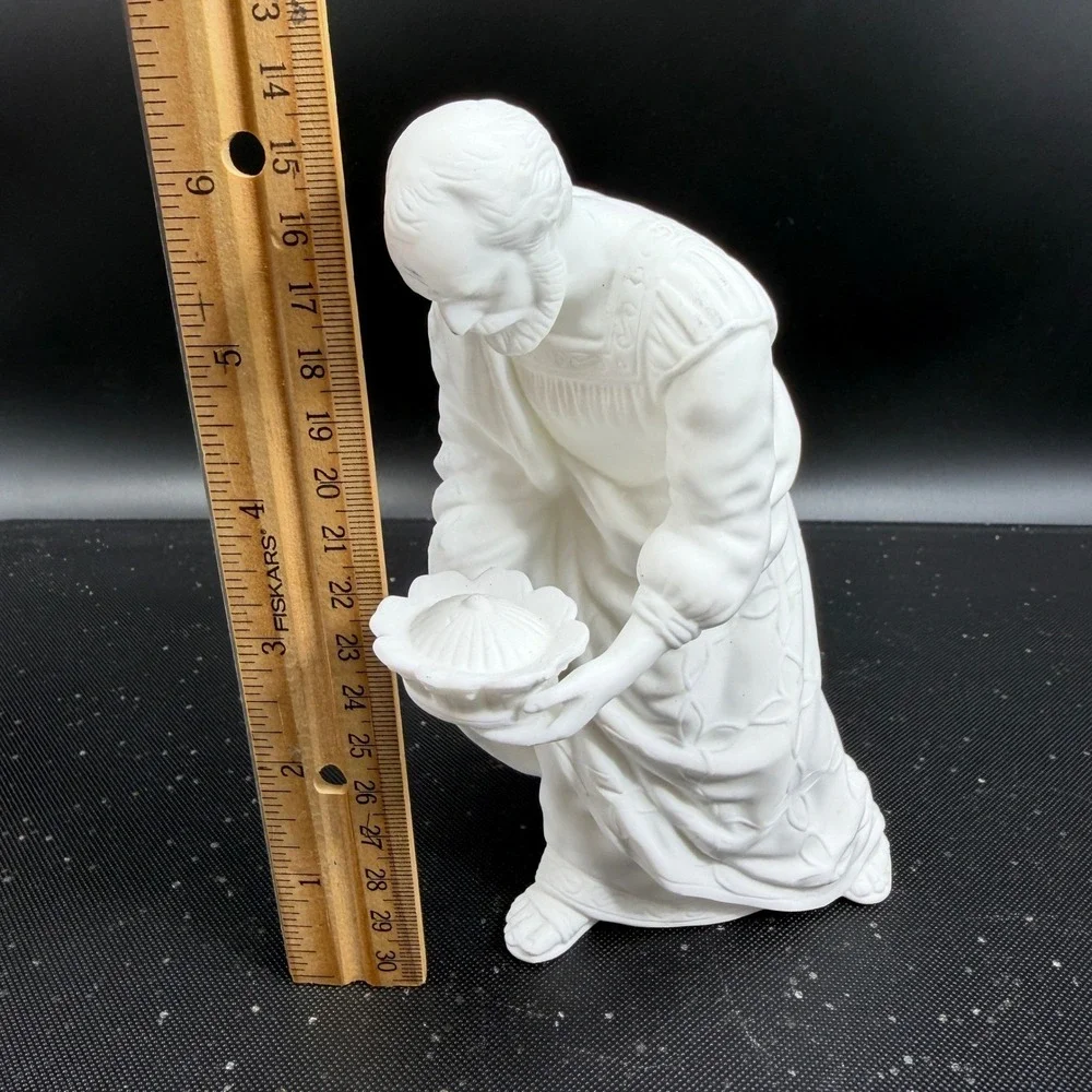 Lenox The‎ Nativity Kneeling King Wiseman White Bisque Porcelain Figurine 6inch